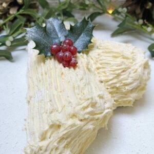 CHOCOLATE YULE LOG & WHITE CACAO CHOCOLATE FROSTING