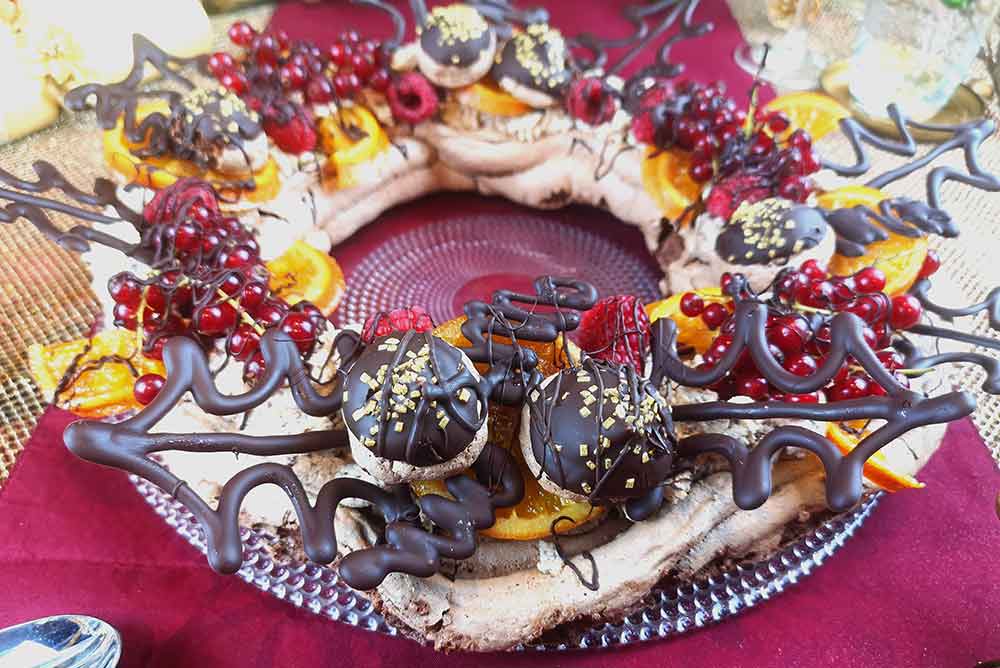 Fabulously festive chocolate wreath recipe from Food Thoughts baking team.