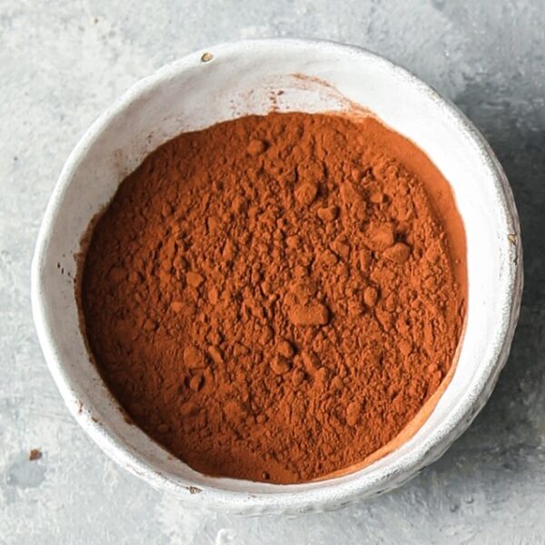 cacao powder in pot